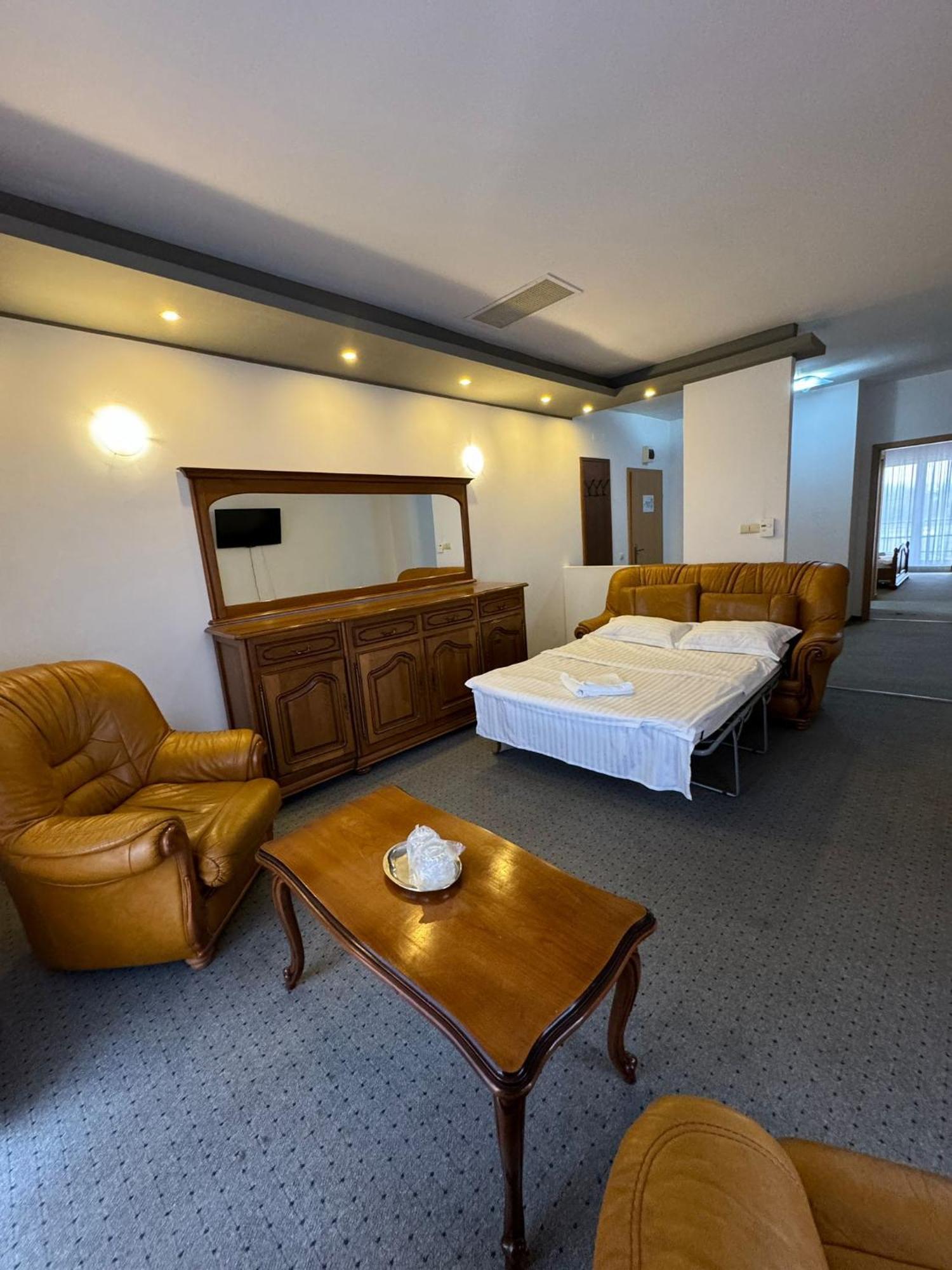 Hotel Vestem エクステリア 写真